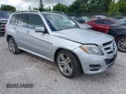 ✅ 2014 Mercedes-Benz GLK 350 • VIN: WDCGG8JB1EG275734 • Лот: 43048968. Опубликован ранее на IAAI с пробегом 155 845 миль. Бесплатный доступ к архиву аукционных продаж из США и подробный отчёт об истории автомобиля на DreamBid. Изображение 1.