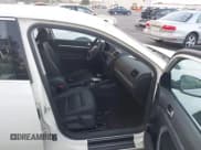 ✅ 2006 Volkswagen Jetta 2.5L • VIN: 3VWRG71KX6M767675 • Лот: 42853315. Опубликован ранее на IAAI с пробегом 116 023 миль. Бесплатный доступ к архиву аукционных продаж из США и подробный отчёт об истории автомобиля на DreamBid. Изображение 5.