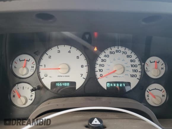 ✅ 2004 Dodge 2500 ST • VIN: 3D7KA28D54G278196 • Lot: 86143874. Wystawiony na Copart z przebiegiem 166 488 mil. Bezpłatny archiwum sprzedaży aukcyjnych z USA i szczegółowy raport historii pojazdu na DreamBid. Zdjęcie 9.