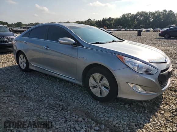 ✅ 2014 Hyundai Sonata Limited • VIN: KMHEC4A41EA118089 • Lot: 68168574. Listed on Copart with 56,384 mi. Free auction sales archive from the USA and detailed vehicle history report at DreamBid. Image 4.