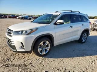 ✅ 2017 Toyota Highlander Limited • VIN: 5TDYZRFH7HS215586 • Lot: 90541235. Wystawiony na Copart z przebiegiem 102 470 mil. Bezpłatny archiwum sprzedaży aukcyjnych z USA i szczegółowy raport historii pojazdu na DreamBid. Zdjęcie 1.