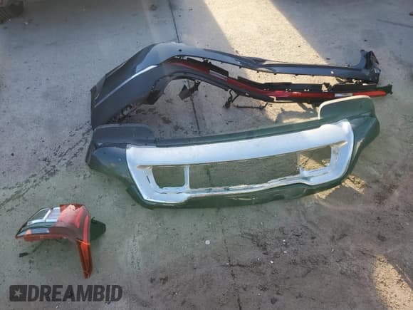 ✅ 2023 Hyundai Palisade Limited • VIN: KM8R5DGE8PU634737 • Лот: 75016074. Опубликован ранее на Copart с пробегом 10 685 миль. Бесплатный доступ к архиву аукционных продаж из США и подробный отчёт об истории автомобиля на DreamBid. Изображение 13.