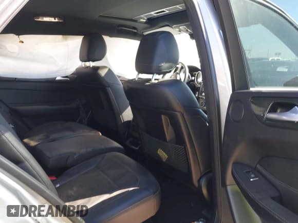 ✅ 2016 Mercedes-Benz GLE 350 • VIN: 4JGDA5HB3GA782795 • Lot: 43480452. Wystawiony na IAAI z przebiegiem 116 573 mil. Bezpłatny archiwum sprzedaży aukcyjnych z USA i szczegółowy raport historii pojazdu na DreamBid. Zdjęcie 8.