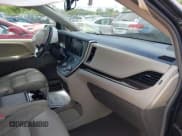 ✅ 2017 Toyota Sienna XLE Auto Access Seat • VIN: 5TDYZ3DC6HS875509 • Lot: 42367524. Listed on IAAI with 169,345 mi. Free auction sales archive from the USA and detailed vehicle history report at DreamBid. Image 5.