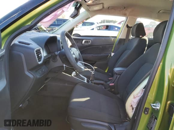 ✅ 2024 Hyundai Venue Essential • VIN: KMHRB8A37RU287945 • Lot: 86698134. Listed on Copart with 2,950 mi. Free auction sales archive from the USA and detailed vehicle history report at DreamBid. Image 7.