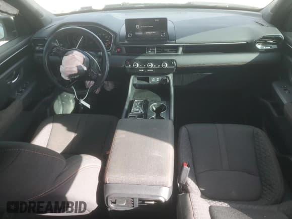 ✅ 2023 Honda Pilot Sport • VIN: 5FNYG2H31PB014140 • Lot: 86104615. Listed on Copart with 47,394 mi. Free auction sales archive from the USA and detailed vehicle history report at DreamBid. Image 8.