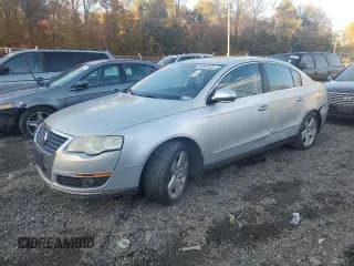 ✅ 2009 Volkswagen Passat Komfort • VIN: WVWJK73C19P044400 • Lot: 90840265. Wystawiony na Copart z przebiegiem 153 980 mil. Bezpłatny archiwum sprzedaży aukcyjnych z USA i szczegółowy raport historii pojazdu na DreamBid. Zdjęcie 1.