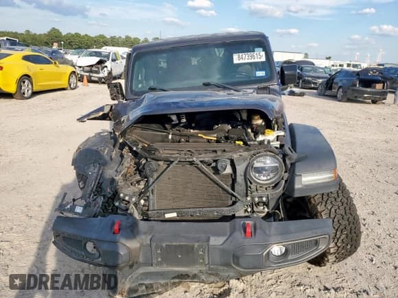 ✅ 2020 Jeep Wrangler Unlimited Rubicon • VIN: 1C4HJXFG4LW188617 • Lot: 84739615. Wystawiony na Copart z przebiegiem Nie podano. Bezpłatny archiwum sprzedaży aukcyjnych z USA i szczegółowy raport historii pojazdu na DreamBid. Zdjęcie 5.