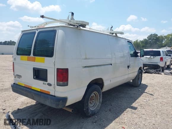 ✅ 2009 Ford Econoline Cargo Commercial • VIN: 1FTNE24W09DA75465 • Лот: 43023522. Опубликован ранее на IAAI с пробегом Не указан. Бесплатный доступ к архиву аукционных продаж из США и подробный отчёт об истории автомобиля на DreamBid. Изображение 4.