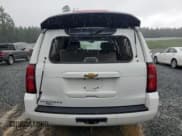 ✅ 2018 Chevrolet Suburban LT • VIN: 1GNSCHKC8JR216396 • Lot: 66121034. Wystawiony na Copart z przebiegiem 123 672 mil. Bezpłatny archiwum sprzedaży aukcyjnych z USA i szczegółowy raport historii pojazdu na DreamBid. Zdjęcie 6.