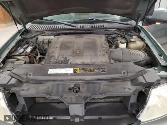 ✅ 2005 Lincoln Navigator Luxury • VIN: 5LMFU28515LJ01198 • Lot: 66985035. Wystawiony na Copart z przebiegiem 142 325 mil. Bezpłatny archiwum sprzedaży aukcyjnych z USA i szczegółowy raport historii pojazdu na DreamBid. Zdjęcie 12.