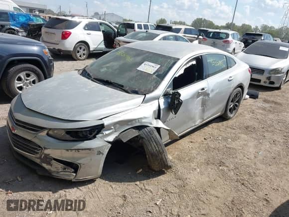 2016 Chevrolet Malibu LT z VIN 1G1ZE5ST5GF303756, wystawiony jako IAAI lot #43351963 z przebiegiem Nie podano mil oraz . Historia ofert i sprzedaży dostępna na DreamBid. Obrazek 2.