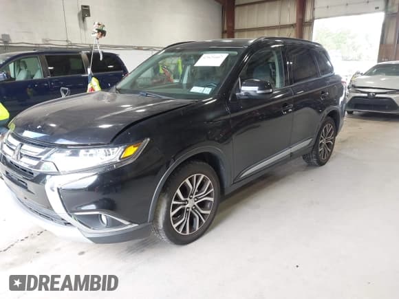 ✅ 2016 Mitsubishi Outlander SE • VIN: JA4AZ3A36GZ004350 • Lot: 42829407. Listed on IAAI with 98,286 mi. Free auction sales archive from the USA and detailed vehicle history report at DreamBid. Image 2.