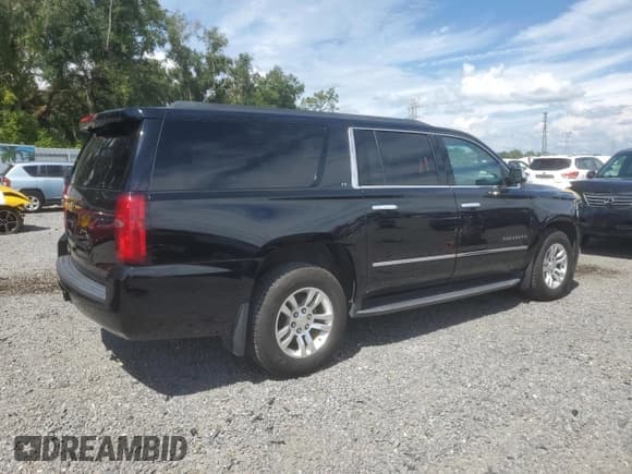 ✅ 2015 Chevrolet Suburban LT • VIN: 1GNSKJKC3FR599732 • Lot: 70787324. Wystawiony na Copart z przebiegiem 161 198 mil. Bezpłatny archiwum sprzedaży aukcyjnych z USA i szczegółowy raport historii pojazdu na DreamBid. Zdjęcie 3.