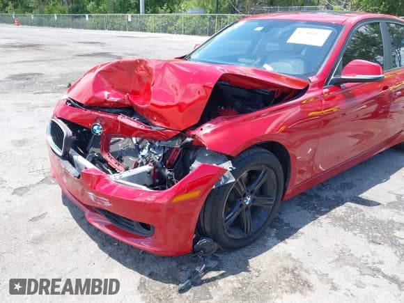 ✅ 2015 BMW 3 Series 328i • VIN: WBA3A5G59FNS88487 • Лот: 42206873. Опубликован ранее на IAAI с пробегом 125 018 миль. Бесплатный доступ к архиву аукционных продаж из США и подробный отчёт об истории автомобиля на DreamBid. Изображение 6.