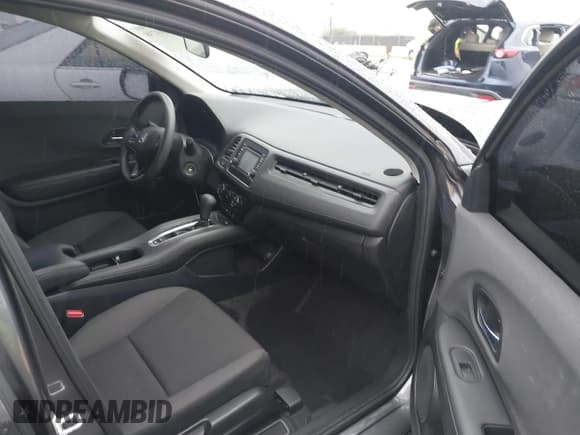 ✅ 2022 Honda HR-V LX • VIN: 3CZRU5H36NM744059 • Лот: 43693738. Опубликован ранее на IAAI с пробегом 86 752 миль. Бесплатный доступ к архиву аукционных продаж из США и подробный отчёт об истории автомобиля на DreamBid. Изображение 5.