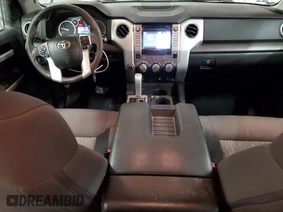 ✅ 2014 Toyota Tundra SR5 • VIN: 5TFDM5F10EX058305 • Lot: 85477244. Listed on Copart with 208,157 mi. Free auction sales archive from the USA and detailed vehicle history report at DreamBid. Image 8.