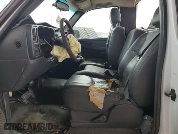 ✅ 2003 Chevrolet Silverado 1500 Work Truck • VIN: 1GCEC14ZX3Z254911 • Lot: 56555225. Wystawiony na Copart z przebiegiem 186 518 mil. Bezpłatny archiwum sprzedaży aukcyjnych z USA i szczegółowy raport historii pojazdu na DreamBid. Zdjęcie 7.