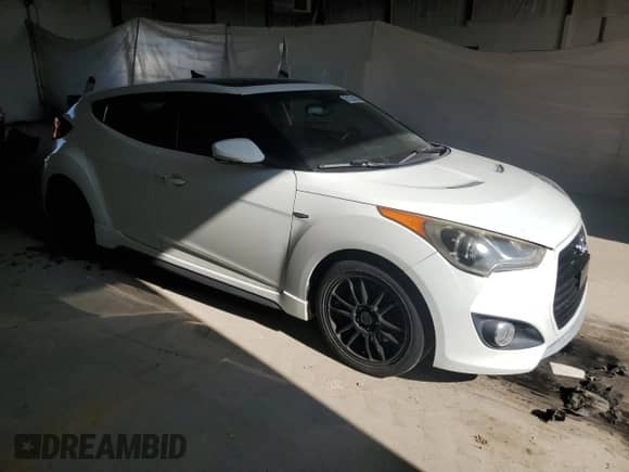 2013 Hyundai Veloster Turbo with VIN KMHTC6AE0DU106928, listed as a Copart auction lot 81254145 with 135,523 mi miles and Salvage title. Bid and sale history available at DreamBid. Image 4.
