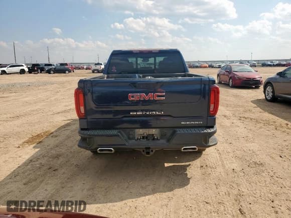 ✅ 2022 GMC Sierra 1500 • VIN: 3GTUUGET3NG630048 • Lot: 70771565. Wystawiony na Copart z przebiegiem 64 386 mil. Bezpłatny archiwum sprzedaży aukcyjnych z USA i szczegółowy raport historii pojazdu na DreamBid. Zdjęcie 6.