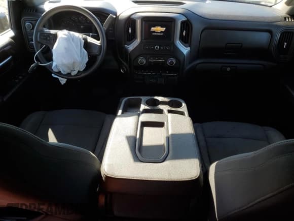 ✅ 2025 Chevrolet Silverado 2500HD Custom • VIN: 2GC4KME71S1177382 • Лот: 85828315. Опубликован ранее на Copart с пробегом 19 754 миль. Бесплатный доступ к архиву аукционных продаж из США и подробный отчёт об истории автомобиля на DreamBid. Изображение 8.