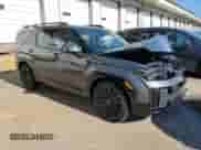 2024 Hyundai Santa Fe Calligraphy z VIN 5NMP5DGL3RH047964, wystawiony jako Copart lot #76766184 z przebiegiem 1 585 mil mil oraz Szkoda całkowita • Salvage title. Historia ofert i sprzedaży dostępna na DreamBid. Obrazek 4.