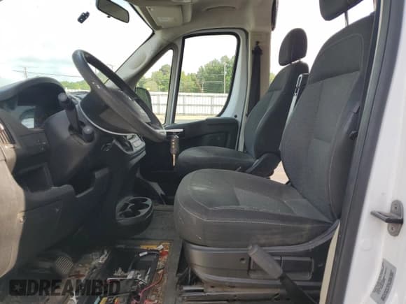 ✅ 2017 Ram ProMaster Cargo • VIN: 3C6TRVBG1HE548030 • Лот: 60048865. Опубликован ранее на Copart с пробегом 133 516 миль. Бесплатный доступ к архиву аукционных продаж из США и подробный отчёт об истории автомобиля на DreamBid. Изображение 7.