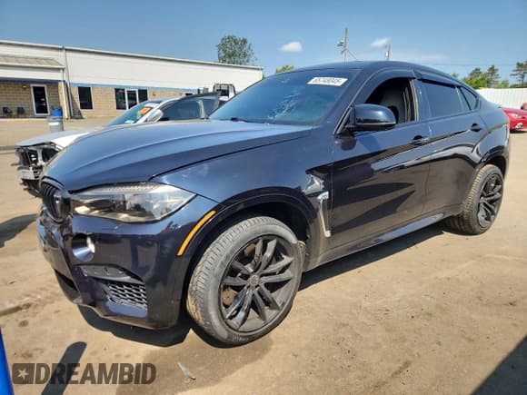 ✅ 2015 BMW X6 M • VIN: 5YMKW8C5XF0G93689 • Lot: 65748045. Wystawiony na Copart z przebiegiem 82 352 mil. Bezpłatny archiwum sprzedaży aukcyjnych z USA i szczegółowy raport historii pojazdu na DreamBid. Zdjęcie 1.
