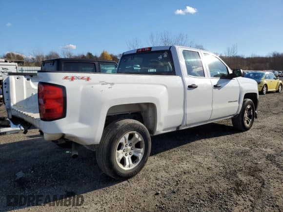 ✅ 2016 Chevrolet Silverado 1500 LS • VIN: 1GCVKNEH9GZ101488 • Лот: 79818654. Опубликован ранее на Copart с пробегом 216 166 миль. Бесплатный доступ к архиву аукционных продаж из США и подробный отчёт об истории автомобиля на DreamBid. Изображение 3.