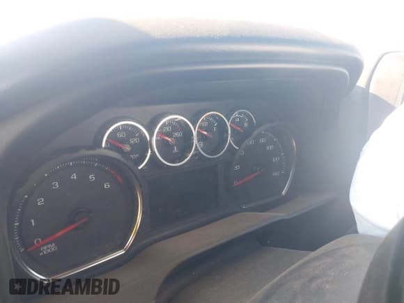 ✅ 2022 Chevrolet Silverado 2500HD LT • VIN: 1GC2YNE73NF102806 • Lot: 43122902. Listed on IAAI with Not provided. Free auction sales archive from the USA and detailed vehicle history report at DreamBid. Image 7.