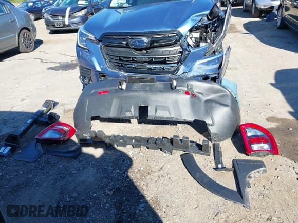 ✅ 2023 Ford Bronco Sport Outer Banks • VIN: 3FMCR9C69PRE26041 • Lot: 43218296. Wystawiony na IAAI z przebiegiem 22 839 mil. Bezpłatny archiwum sprzedaży aukcyjnych z USA i szczegółowy raport historii pojazdu na DreamBid. Zdjęcie 18.