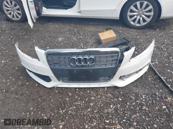 ✅ 2012 Audi A4 Premium • VIN: WAUBFAFL9CN004437 • Lot: 42802834. Listed on IAAI with 137,204 mi. Free auction sales archive from the USA and detailed vehicle history report at DreamBid. Image 12.