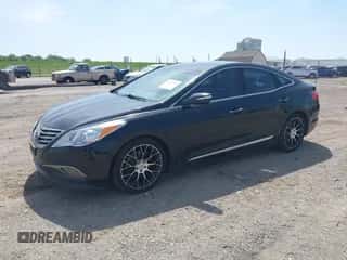 ✅ 2015 Hyundai Azera Limited • VIN: KMHFH4JGXFA467625 • Lot: 42222067. Wystawiony na IAAI z przebiegiem 242 309 mil mil. Skorzystaj z bezpłatnego archiwum sprzedaży aukcyjnych z USA i zobacz szczegółowy raport historii pojazdu na DreamBid. Zdjęcie 2.