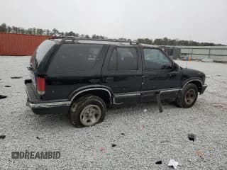 ✅ 1996 Chevrolet Blazer • VIN: 1GNCS13W9T2295497 • Lot: 89203915. Wystawiony na Copart z przebiegiem Nie podano. Bezpłatny archiwum sprzedaży aukcyjnych z USA i szczegółowy raport historii pojazdu na DreamBid. Zdjęcie 3.
