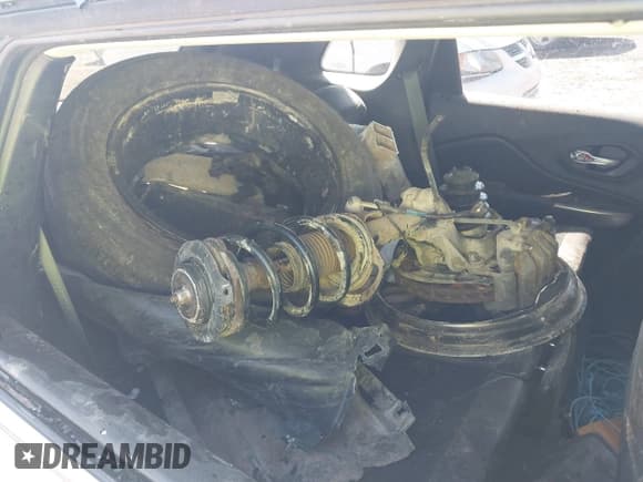 ✅ 2019 Jeep Cherokee Limited • VIN: 1C4PJMDX3KD303991 • Лот: 42664958. Опубликован ранее на IAAI с пробегом Не указан. Бесплатный доступ к архиву аукционных продаж из США и подробный отчёт об истории автомобиля на DreamBid. Изображение 11.