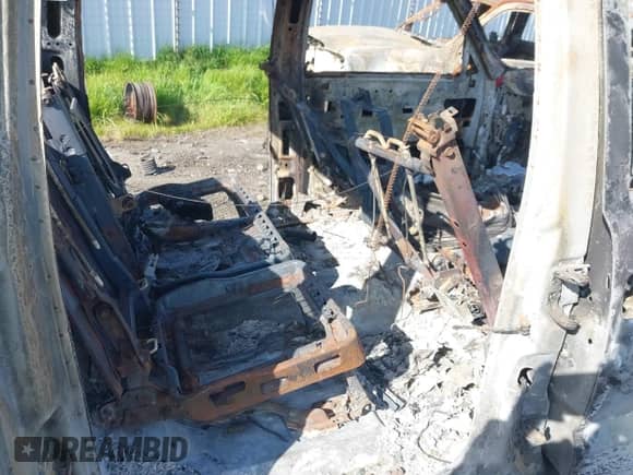 ✅ 2006 GMC Sierra 1500 SLE1 • VIN: 2GTEC13T661195866 • Lot: 41402673. Listed on IAAI with Not provided. Free auction sales archive from the USA and detailed vehicle history report at DreamBid. Image 8.