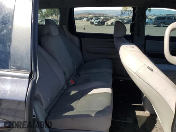 ✅ 2020 Kia Sedona EX • VIN: KNDMB5C15L6616906 • Лот: 72035315. Опубликован ранее на Copart с пробегом 137 079 миль. Бесплатный доступ к архиву аукционных продаж из США и подробный отчёт об истории автомобиля на DreamBid. Изображение 11.