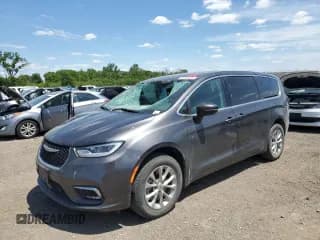✅ 2023 Chrysler Pacifica Touring L • VIN: 2C4RC3BG3PR527864 • Лот: 58122515. Опубликован ранее на Copart с пробегом 28 515 миль. Бесплатный доступ к архиву аукционных продаж из США и подробный отчёт об истории автомобиля на DreamBid. Изображение 1.