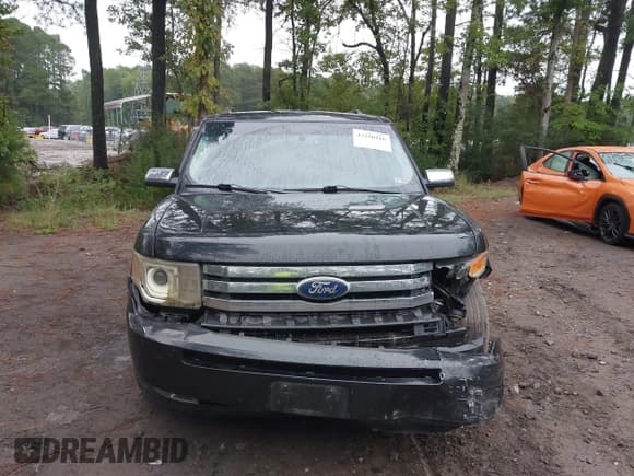 ✅ 2011 Ford Flex Limited • VIN: 2FMGK5DC4BBD05718 • Lot: 43250116. Wystawiony na IAAI z przebiegiem 243 935 mil. Bezpłatny archiwum sprzedaży aukcyjnych z USA i szczegółowy raport historii pojazdu na DreamBid. Zdjęcie 12.