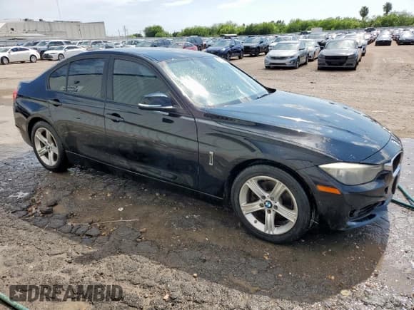 ✅ 2013 BMW 3 Series 328i • VIN: WBA3A5C57DF351602 • Lot: 60753385. Listed on Copart with 129,682 mi. Free auction sales archive from the USA and detailed vehicle history report at DreamBid. Image 4.