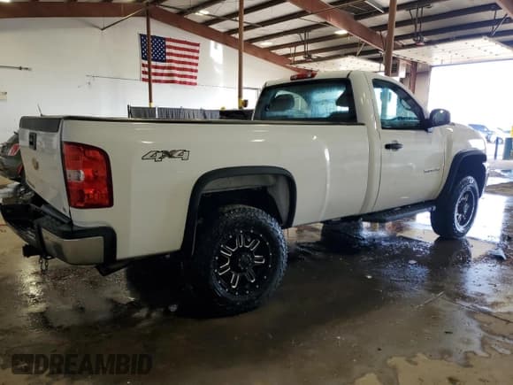 ✅ 2014 Chevrolet Silverado 2500HD Work Truck • VIN: 1GC0KVCGXEF115404 • Lot: 47121805. Wystawiony na Copart z przebiegiem 96 454 mil. Bezpłatny archiwum sprzedaży aukcyjnych z USA i szczegółowy raport historii pojazdu na DreamBid. Zdjęcie 3.