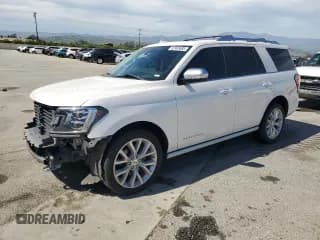 ✅ 2018 Ford Expedition Platinum • VIN: 1FMJU1MT6JEA22409 • Lot: 52945685. Wystawiony na Copart z przebiegiem 157 822 mil. Bezpłatny archiwum sprzedaży aukcyjnych z USA i szczegółowy raport historii pojazdu na DreamBid. Zdjęcie 1.