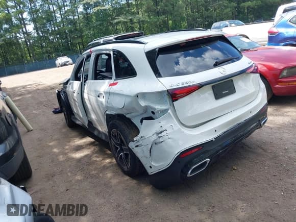 ✅ 2025 Mercedes-Benz GLC 350e • VIN: W1NKM5GB0SF316217 • Лот: 42838040. Опубликован ранее на IAAI с пробегом 2 622 миль. Бесплатный доступ к архиву аукционных продаж из США и подробный отчёт об истории автомобиля на DreamBid. Изображение 3.