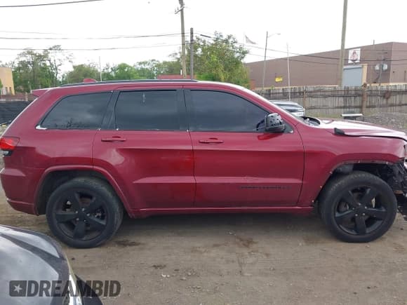 ✅ 2015 Jeep Grand Cherokee Laredo • VIN: 1C4RJFAG1FC924215 • Лот: 42387865. Опубликован ранее на IAAI с пробегом 160 087 миль. Бесплатный доступ к архиву аукционных продаж из США и подробный отчёт об истории автомобиля на DreamBid. Изображение 13.