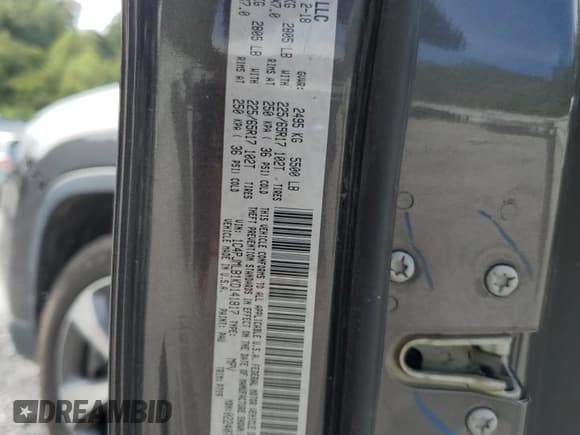 ✅ 2019 Jeep Cherokee Altitude • VIN: 1C4PJMLB1KD141817 • Lot: 71489575. Wystawiony na Copart z przebiegiem 94 824 mil. Bezpłatny archiwum sprzedaży aukcyjnych z USA i szczegółowy raport historii pojazdu na DreamBid. Zdjęcie 13.