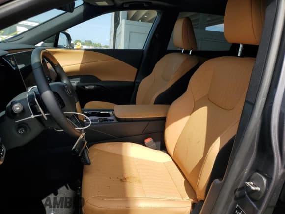 ✅ 2025 Lexus RX 350 • VIN: JTJCHMAA3S2025127 • Lot: 62544835. Listed on Copart with 1,336 mi. Free auction sales archive from the USA and detailed vehicle history report at DreamBid. Image 7.