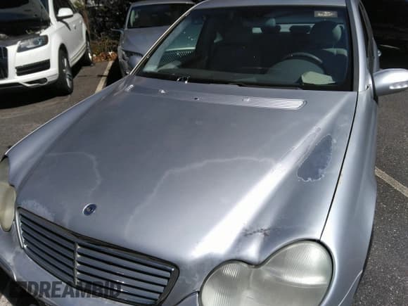 ✅ 2002 Mercedes-Benz C 230/260/280/320 • VIN: WDBRF61J12F251513 • Lot: 41889136. Wystawiony na IAAI z przebiegiem 24 707 mil. Bezpłatny archiwum sprzedaży aukcyjnych z USA i szczegółowy raport historii pojazdu na DreamBid. Zdjęcie 6.