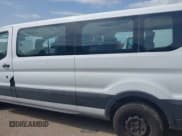 ✅ 2019 Ford Transit Passenger XL • VIN: 1FBZX2ZM2KKB65886 • Lot: 41911579. Wystawiony na IAAI z przebiegiem 56 785 mil. Bezpłatny archiwum sprzedaży aukcyjnych z USA i szczegółowy raport historii pojazdu na DreamBid. Zdjęcie 14.