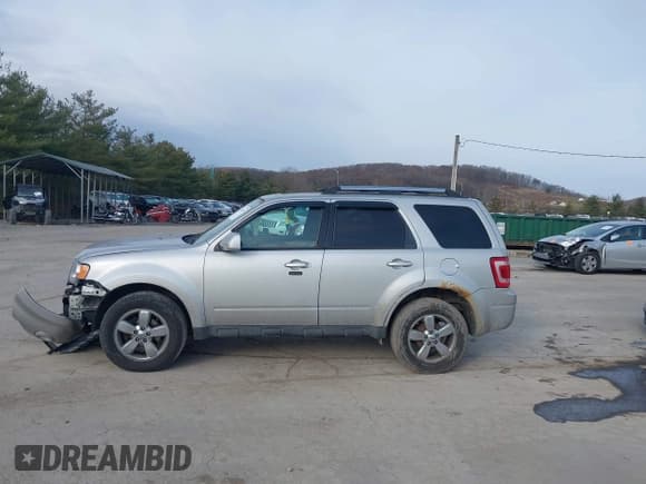 ✅ 2012 Ford Escape Limited • VIN: 1FMCU9EG7CKA82261 • Лот: 43731654. Опубликован ранее на IAAI с пробегом 372 428 миль. Бесплатный доступ к архиву аукционных продаж из США и подробный отчёт об истории автомобиля на DreamBid. Изображение 14.