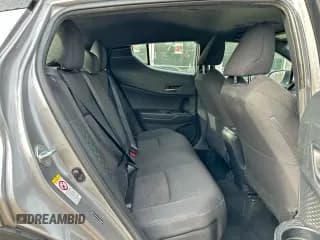 ✅ 2018 Toyota C-HR XLE • VIN: NMTKHMBX2JR029953 • Лот: 94975265. Опубликован ранее на Copart с пробегом 180 580 миль. Бесплатный доступ к архиву аукционных продаж из США и подробный отчёт об истории автомобиля на DreamBid. Изображение 6.